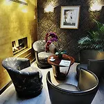 Des Champs-elysees 4* Paris