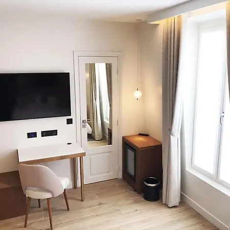Des Champs-elysées