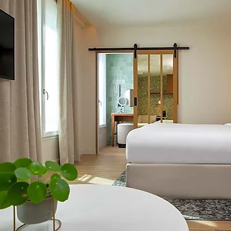 Hotell Des Champs-elysees Paris