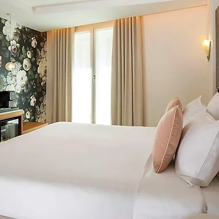 Des Champs-elysees Hotell Paris