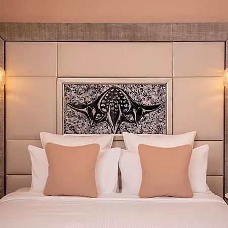 Des Champs-elysees Hotell Paris