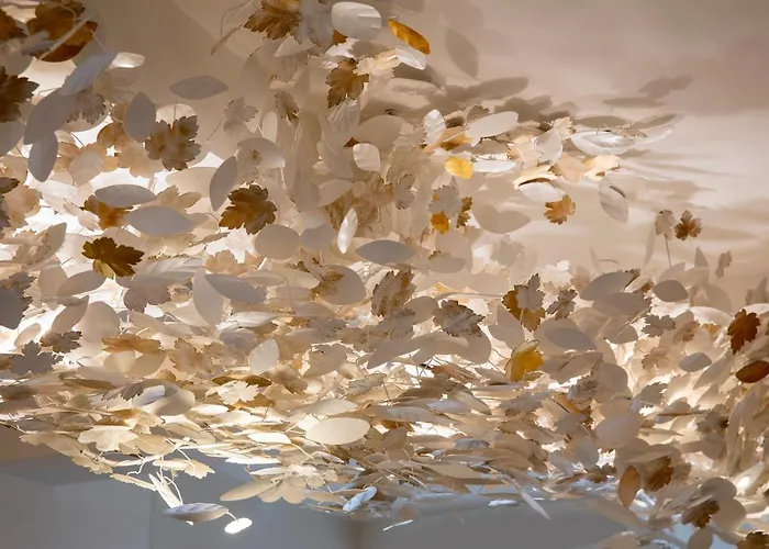 Des Champs-elysees 4* Paris