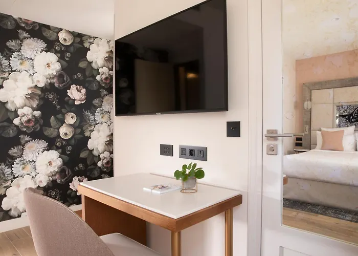 Des Champs-elysees Hotel Paris