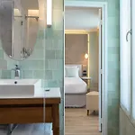 Des Champs-elysees 4*