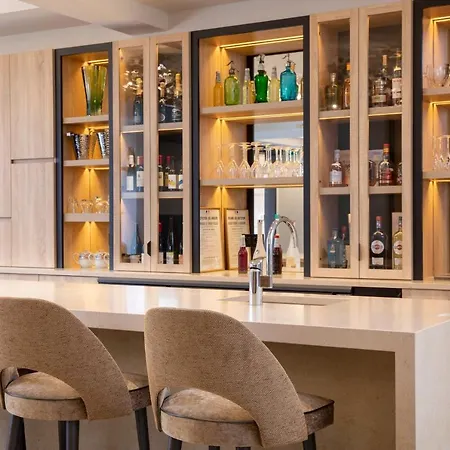 Des Champs-elysees Paris